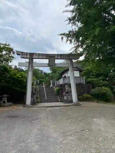 加波山三枝祇神社本宮の鳥居