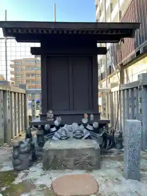 荻窪白山神社の{uncategorized: "未分類", other: "その他", undefined: "問題あり", building: "その他建物", grave: "お墓", sacred_gate: "鳥居", guardian: "狛犬", statue: "像", buddha: "仏像", history: "歴史", nature: "自然", garden: "庭園", animal: "動物", pagoda: "塔", temizu: "手水舎", mountain_gate: "山門・神門", sanctuary: "本殿・本堂", subordinate: "末社・摂社", art: "芸術", scenery: "景色", jizo: "地蔵", ema: "絵馬", goshuin: "御朱印", omikuji: "おみくじ", items: "授与品その他", amulet: "お守り", goshuincho: "御朱印帳", eats: "食事", festival: "お祭り", votive_dance: "神楽", shichigosan: "七五三参", wedding: "結婚式", experience: "体験その他", initially: "初詣", around: "周辺", anti_infection: "感染症対策"}