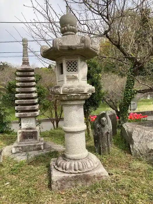 泉蔵寺の建物その他