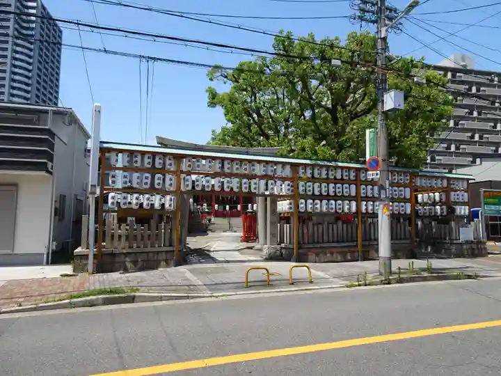鶴見神社の山門・神門