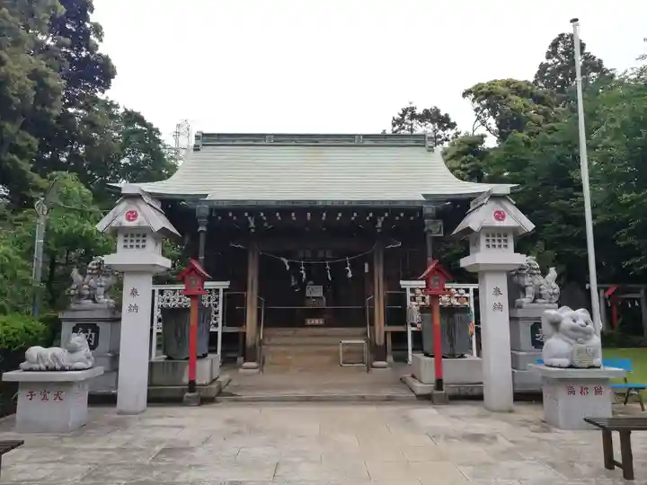 新倉氷川八幡神社の本殿・本堂
