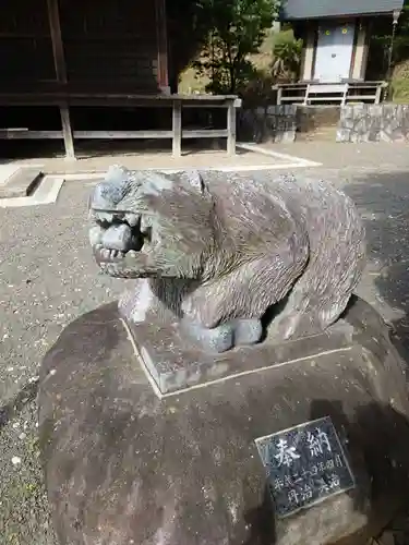 黒沼神社の狛犬