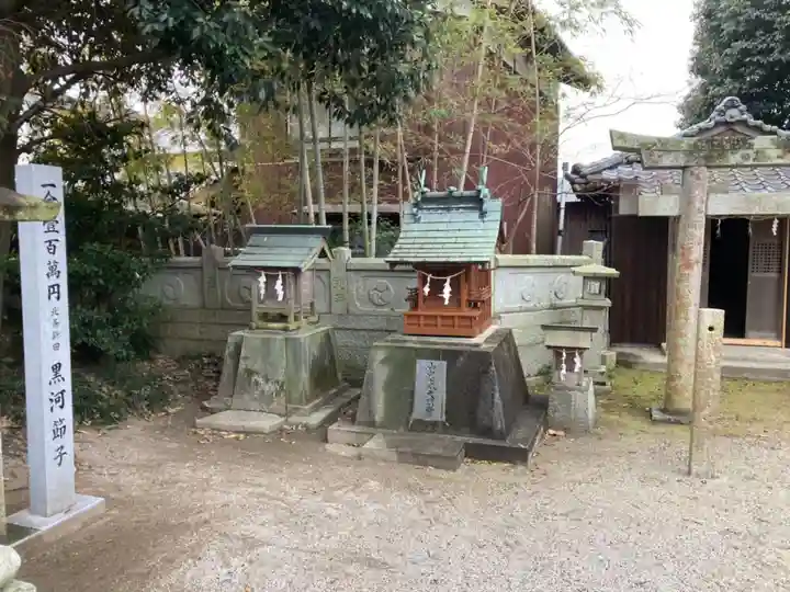 鶴岡八幡神社の末社・摂社