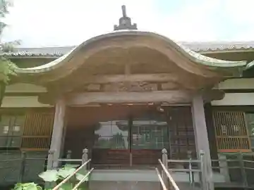 蓮華寺の本殿・本堂