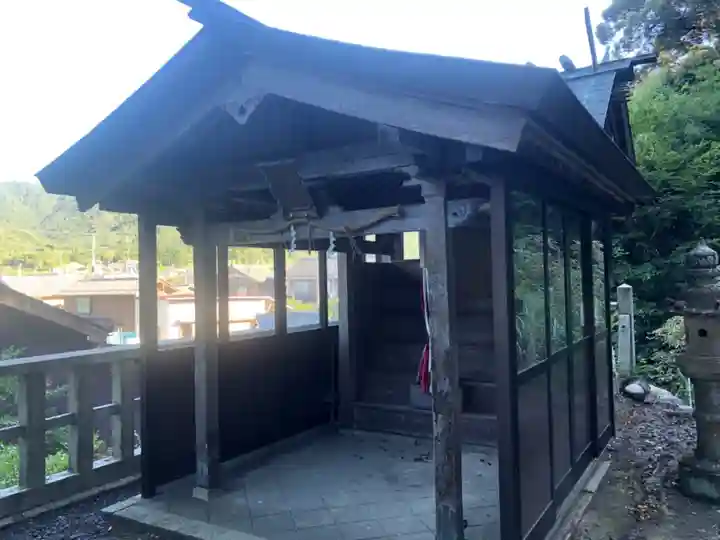 宇波西神社の末社・摂社