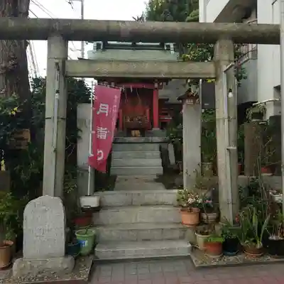 亀塚稲荷神社の鳥居