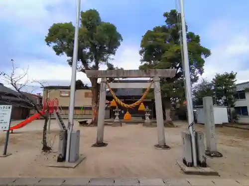 神明社（丁田町）の鳥居