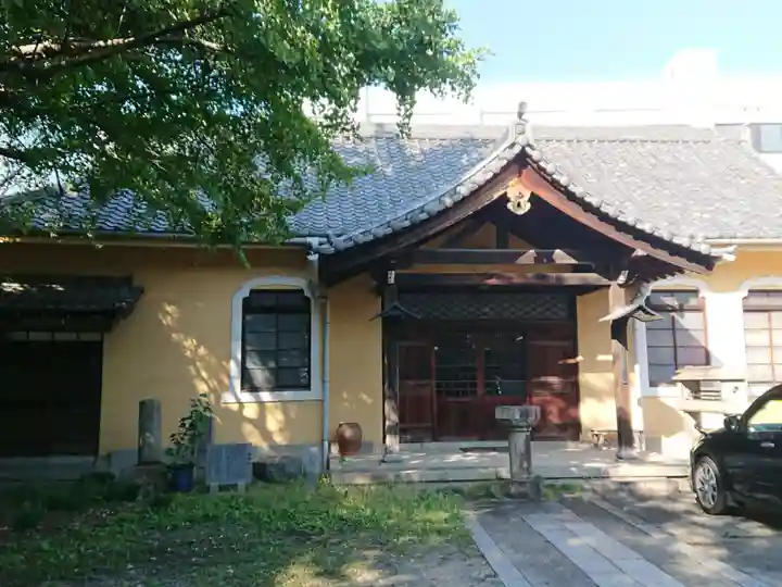 陽洲院宝周寺の本殿・本堂