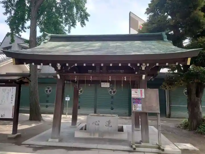 亀有香取神社の手水舎