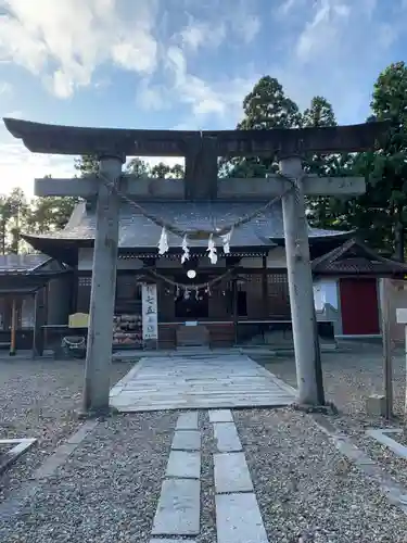 花巻神社の鳥居