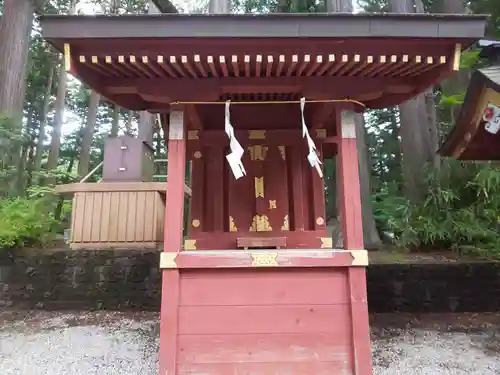 北口本宮冨士浅間神社の末社・摂社