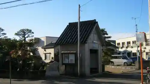 北半田六地蔵の本殿・本堂