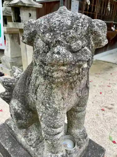 蜂田神社の狛犬