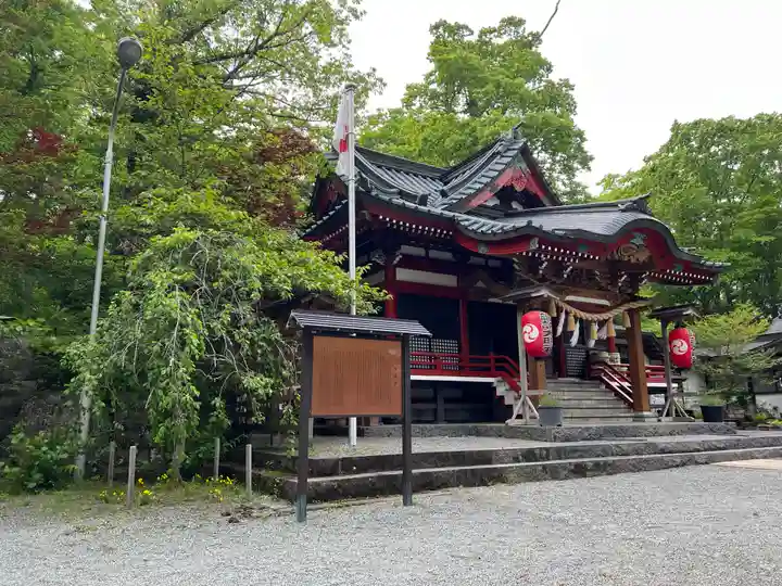 山中諏訪神社の本殿・本堂