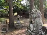 熊野神社の狛犬
