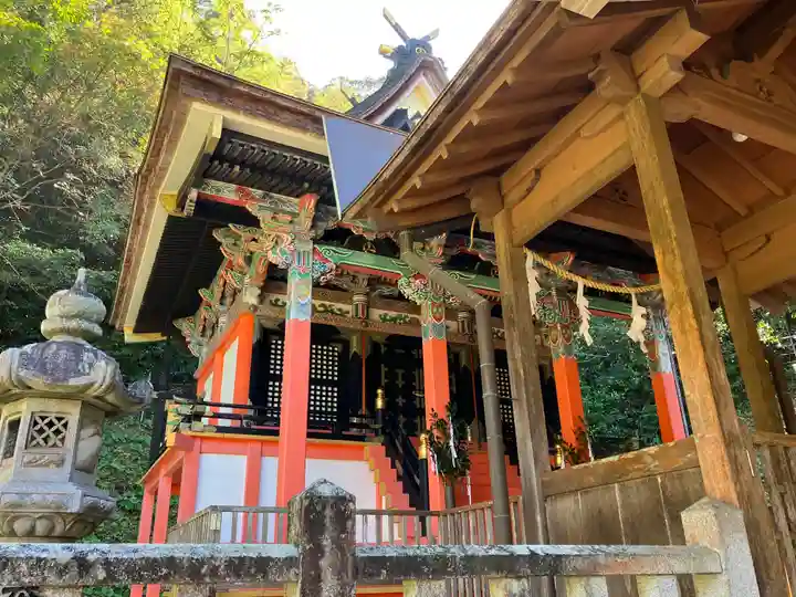 鳴無神社の本殿・本堂
