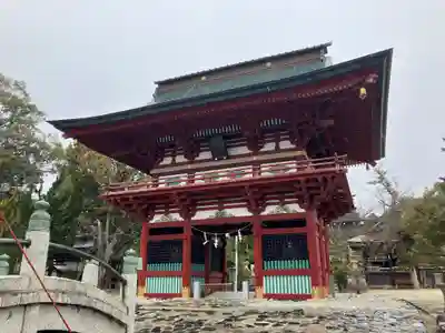 飯野八幡宮の山門・神門