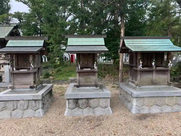 神明社の末社・摂社