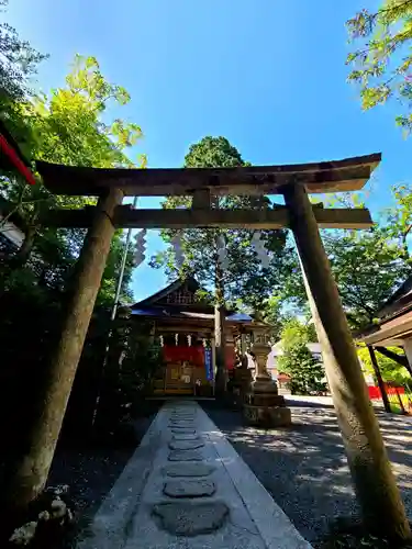 萬蔵稲荷神社の鳥居