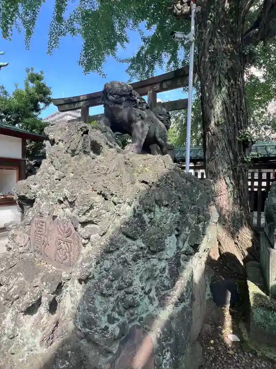 牛嶋神社の狛犬