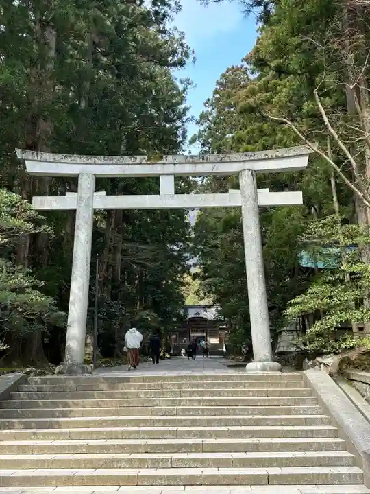 彌彦神社(新潟県)