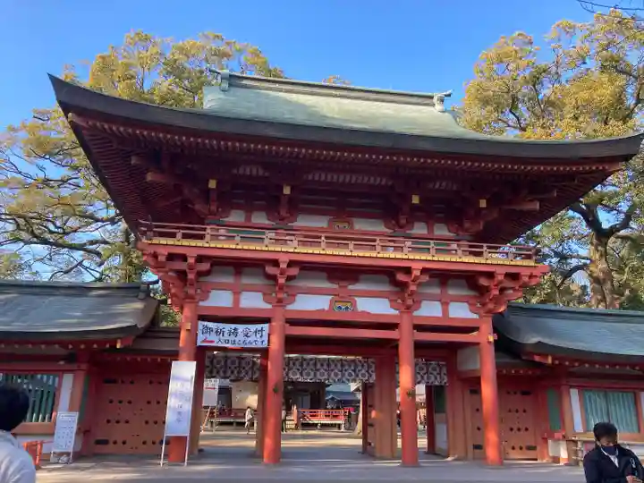 武蔵一宮氷川神社の山門・神門