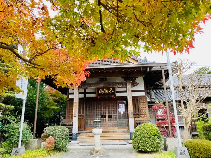 大学院の本殿・本堂