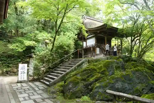 石山寺の末社