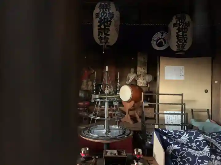 田の草地蔵尊のその他建物