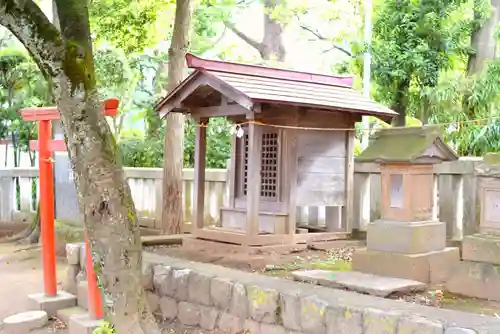 岩戸八幡神社の末社