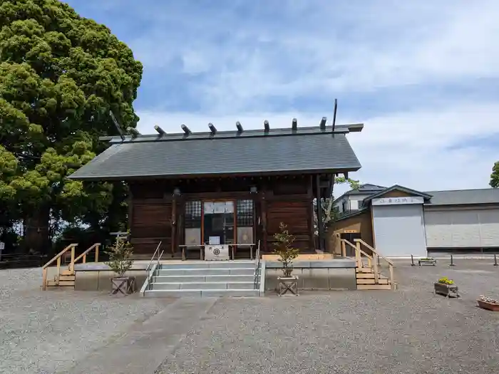 日々神社の本殿