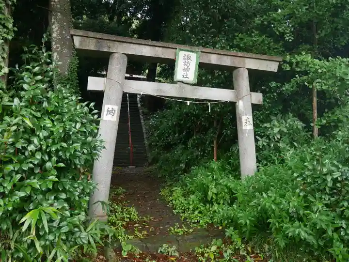 諏訪神社の鳥居