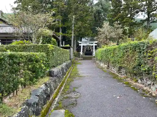 引手力男神社の鳥居