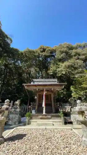 天之御中主尊神社の{uncategorized: "未分類", other: "その他", undefined: "問題あり", building: "その他建物", grave: "お墓", sacred_gate: "鳥居", guardian: "狛犬", statue: "像", buddha: "仏像", history: "歴史", nature: "自然", garden: "庭園", animal: "動物", pagoda: "塔", temizu: "手水舎", mountain_gate: "山門・神門", sanctuary: "本殿・本堂", subordinate: "末社・摂社", art: "芸術", scenery: "景色", jizo: "地蔵", ema: "絵馬", goshuin: "御朱印", omikuji: "おみくじ", items: "授与品その他", amulet: "お守り", goshuincho: "御朱印帳", eats: "食事", festival: "お祭り", votive_dance: "神楽", shichigosan: "七五三参", wedding: "結婚式", experience: "体験その他", initially: "初詣", around: "周辺", anti_infection: "感染症対策"}