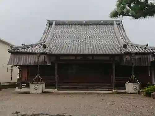 万福寺の本殿・本堂