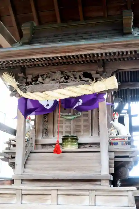 共成稲荷の末社・摂社