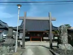 経石寺の山門