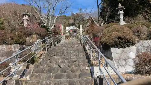 勝楽寺の{uncategorized: "未分類", other: "その他", undefined: "問題あり", building: "その他建物", grave: "お墓", sacred_gate: "鳥居", guardian: "狛犬", statue: "像", buddha: "仏像", history: "歴史", nature: "自然", garden: "庭園", animal: "動物", pagoda: "塔", temizu: "手水舎", mountain_gate: "山門・神門", sanctuary: "本殿・本堂", subordinate: "末社・摂社", art: "芸術", scenery: "景色", jizo: "地蔵", ema: "絵馬", goshuin: "御朱印", omikuji: "おみくじ", items: "授与品その他", amulet: "お守り", goshuincho: "御朱印帳", eats: "食事", festival: "お祭り", votive_dance: "神楽", shichigosan: "七五三参", wedding: "結婚式", experience: "体験その他", initially: "初詣", around: "周辺", anti_infection: "感染症対策"}
