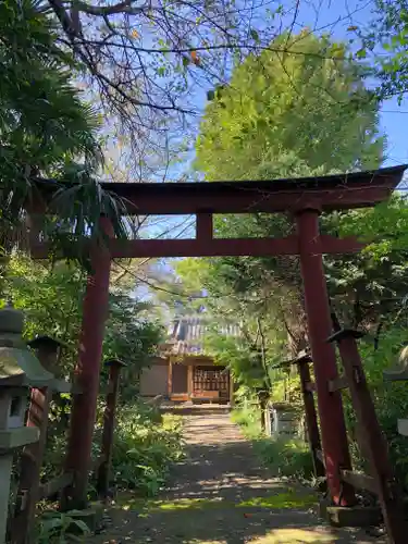 頼政神社の鳥居