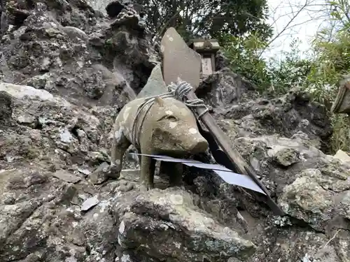 八幡神社の狛犬