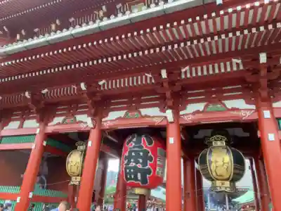 浅草寺の山門・神門