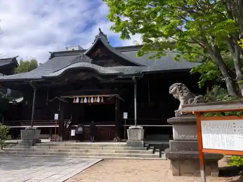 四柱神社の本殿