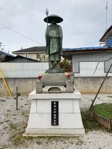 海蔵寺の像