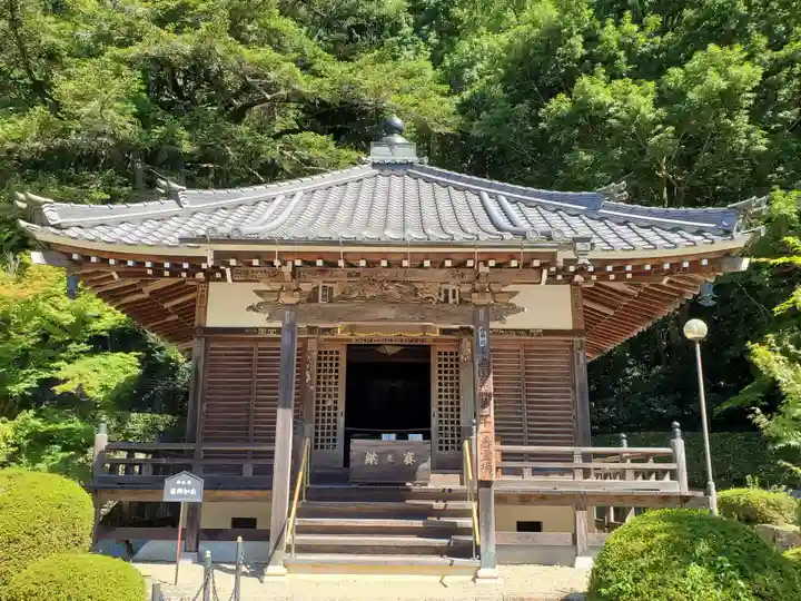 花山院菩提寺の本殿・本堂