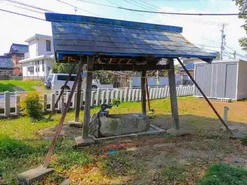 津島社の手水舎