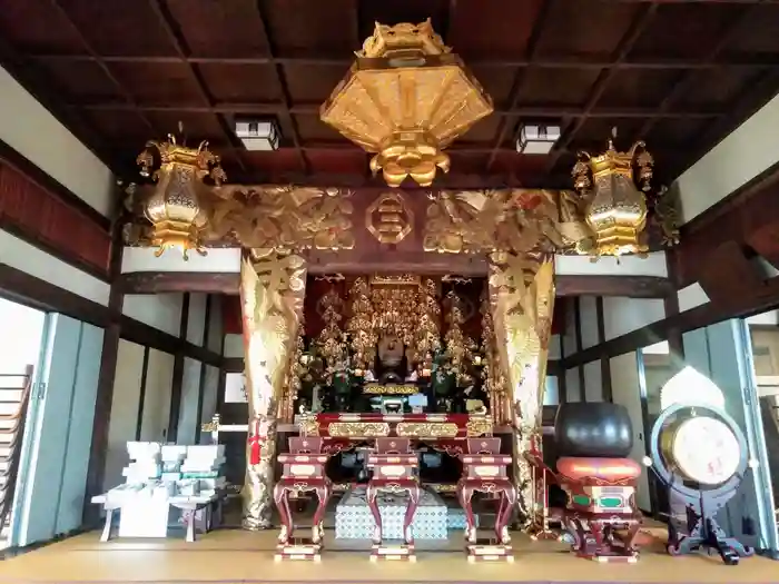 時宗藤澤山無量院浄光寺の本殿