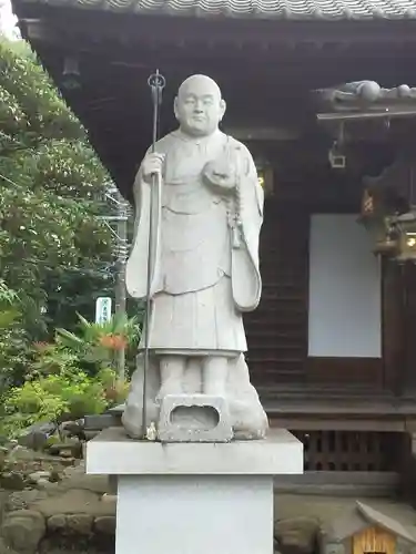 観音寺の像