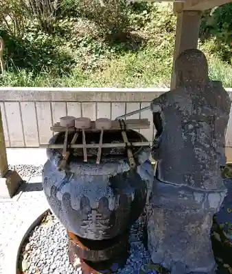 高城神社の手水舎