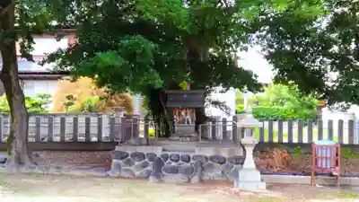 八所社の末社・摂社