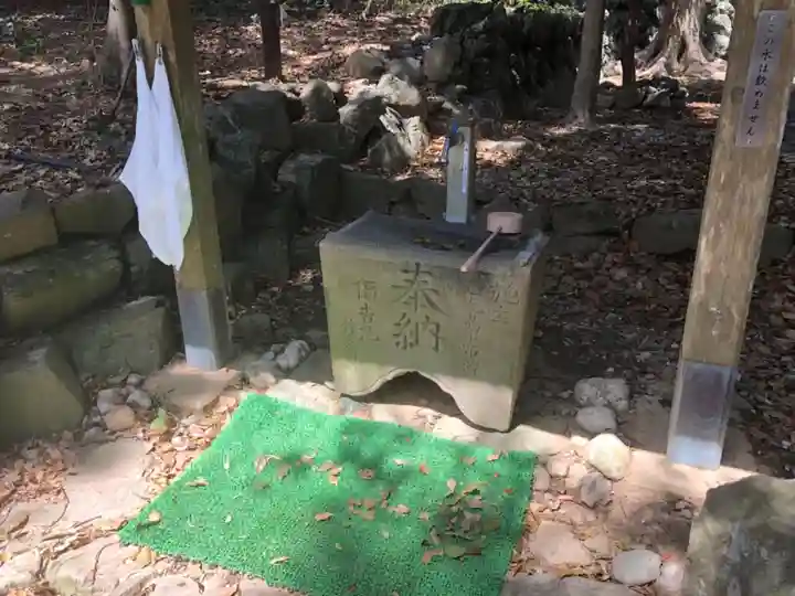伊射波神社の手水舎